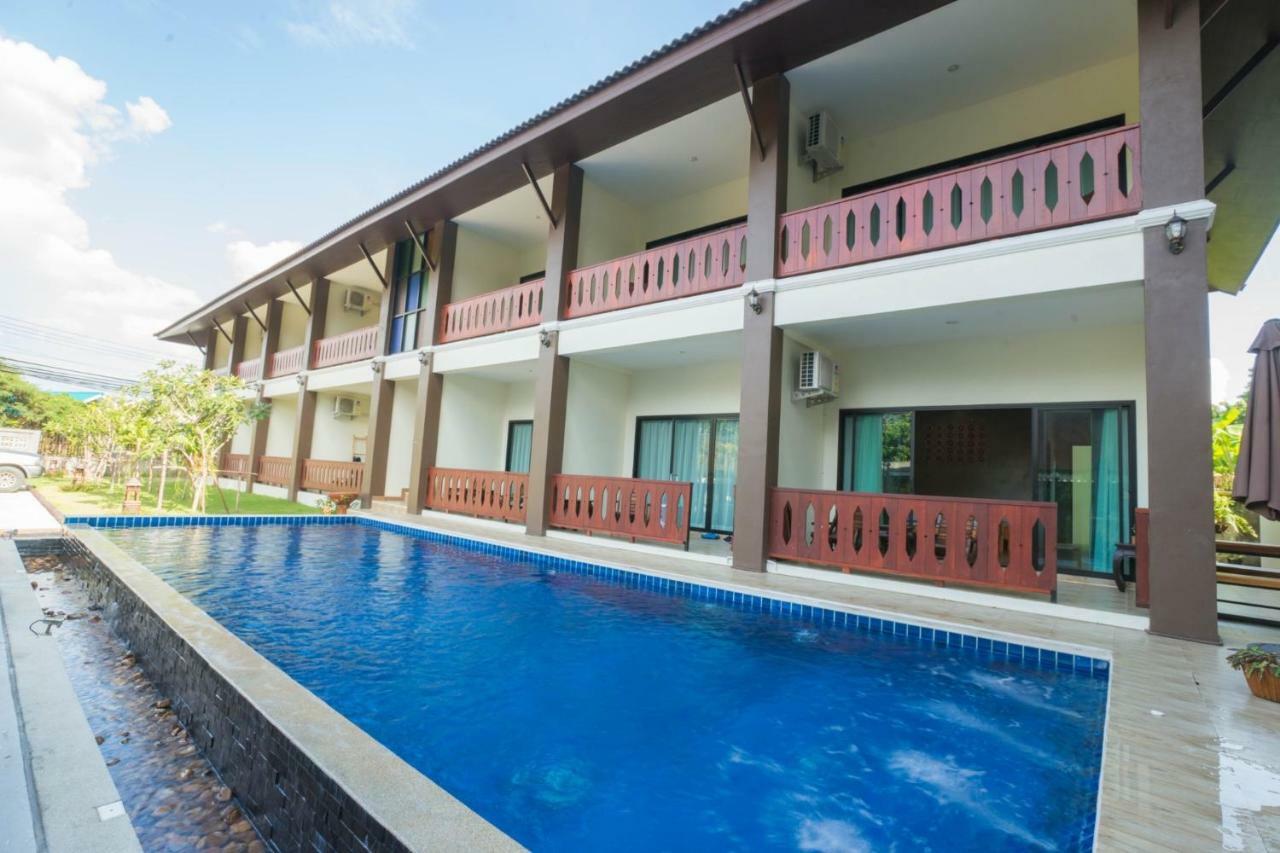 Sriananpura Hotel Chiang Mai Exterior photo