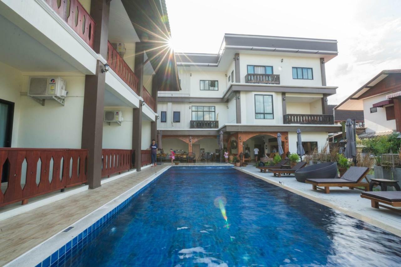 Sriananpura Hotel Chiang Mai Exterior photo
